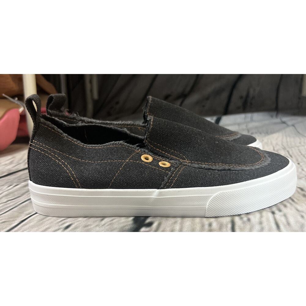 Women's Slip on Sneakers Dark Wash Denim  Casual Shoes Size 5 / 36 New